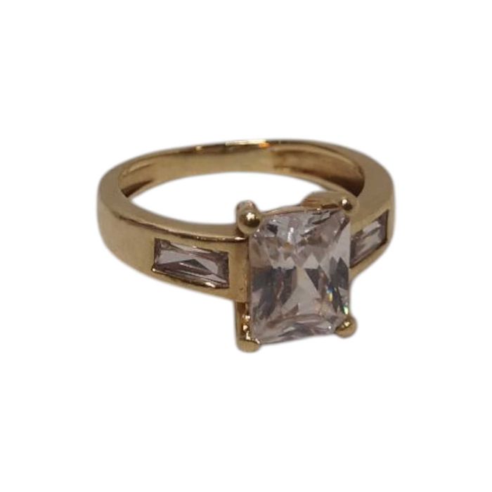 Śliczny pierścionek z dużym prostokątnym oczkiem 3,15 (G) / 585 / R. 9