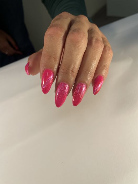 Послуги манікюру