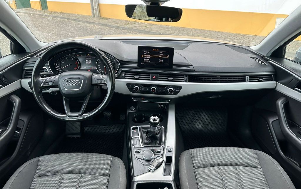 AUDI A4 AVANT SPORT 2.0TDI 150CV 2016
COM LIVRO DE REVISÕES