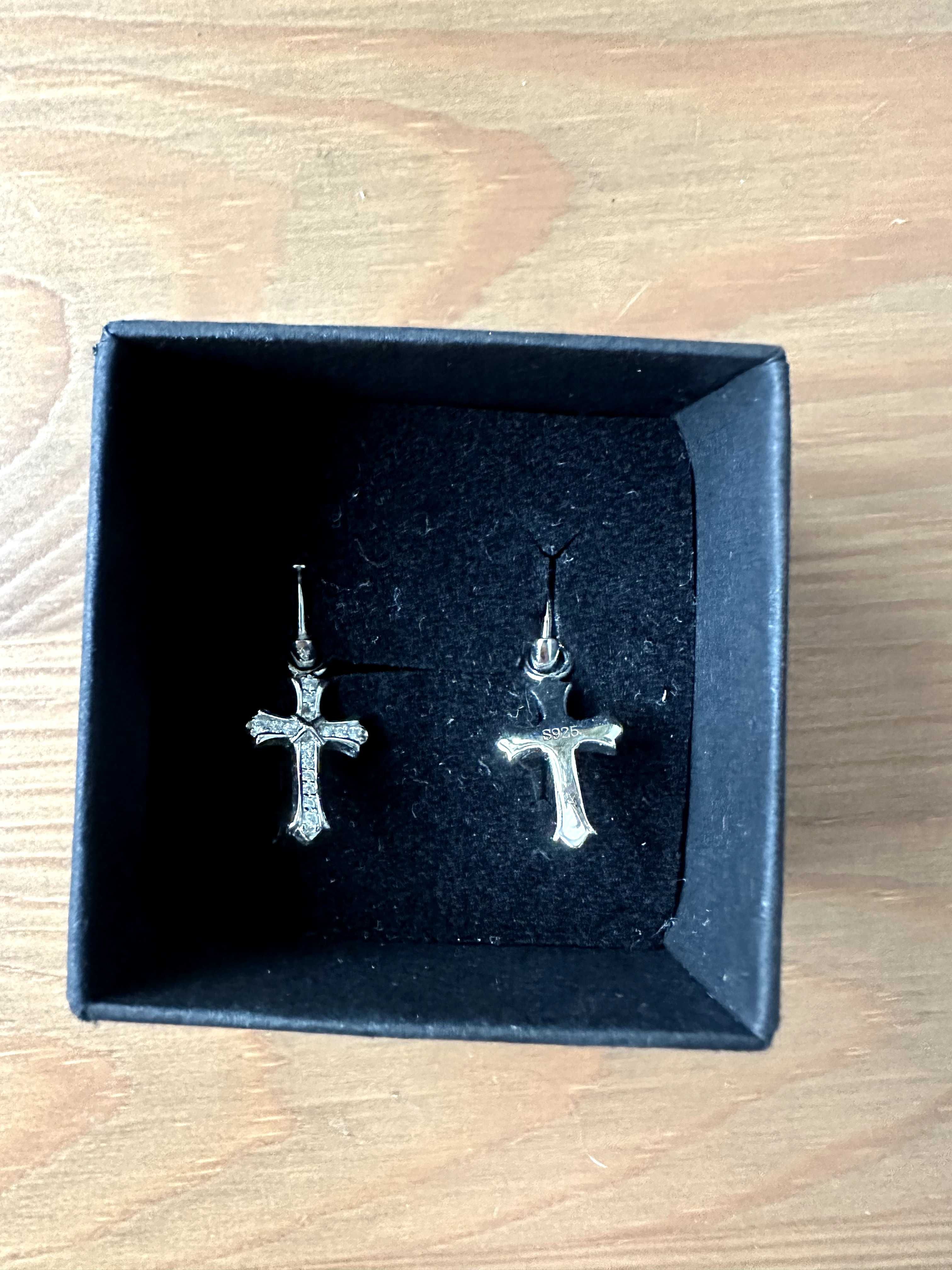 Kolczyki męskie kółeczka z krzyżem - Białe złoto 18K - ICED STUFF