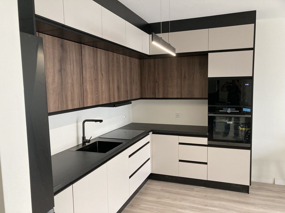 Montażu Blatów HPL CDF na Pomorzu – Precyzja, Która Zmienia Kuchnię!