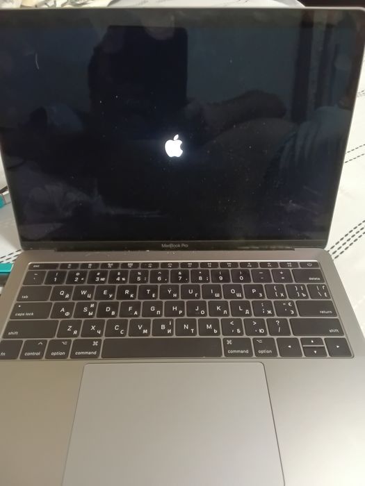 Продам макбук macbook а1708 2017 на запчасти