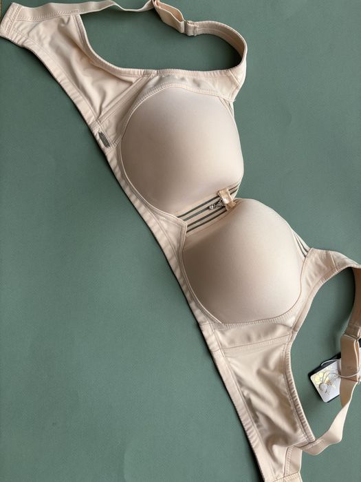 Бюстгалтер спейсер без кісточок , 80D E F, 85D,85F, 90Е