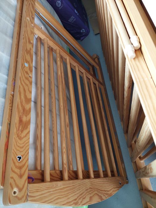 Łózeczko drewniane