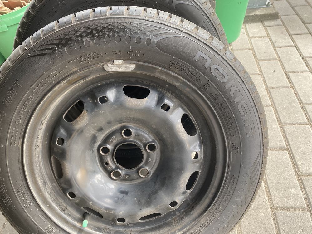 Stalówki 5x100 r. 14 opony nokian