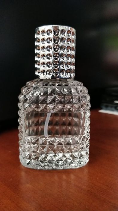 Garrafa de perfume para viagem Valentino - 30ml