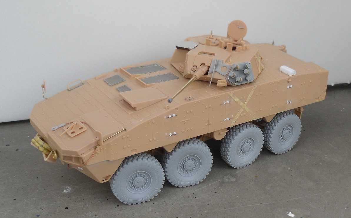IBG Models KTO Rosomak plus koła Eureka