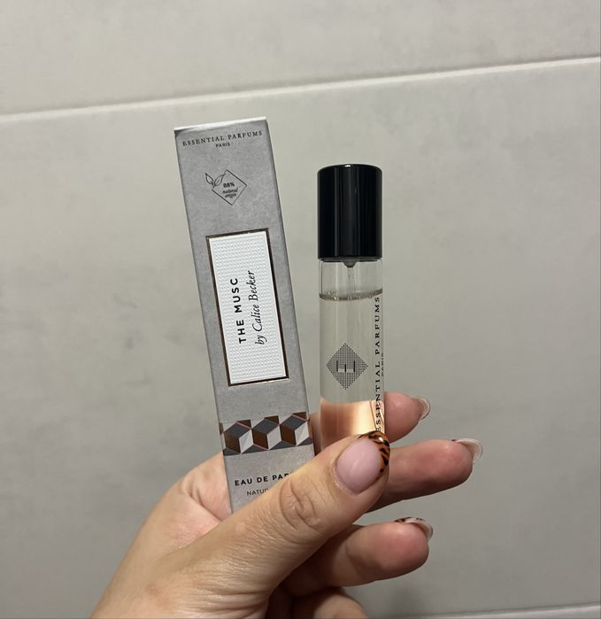 Nowa woda perfumowana essential parfums the musi