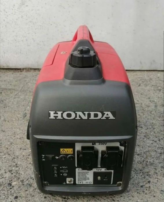 Инверторный бензиновый генератор Honda EU20i (Япония)