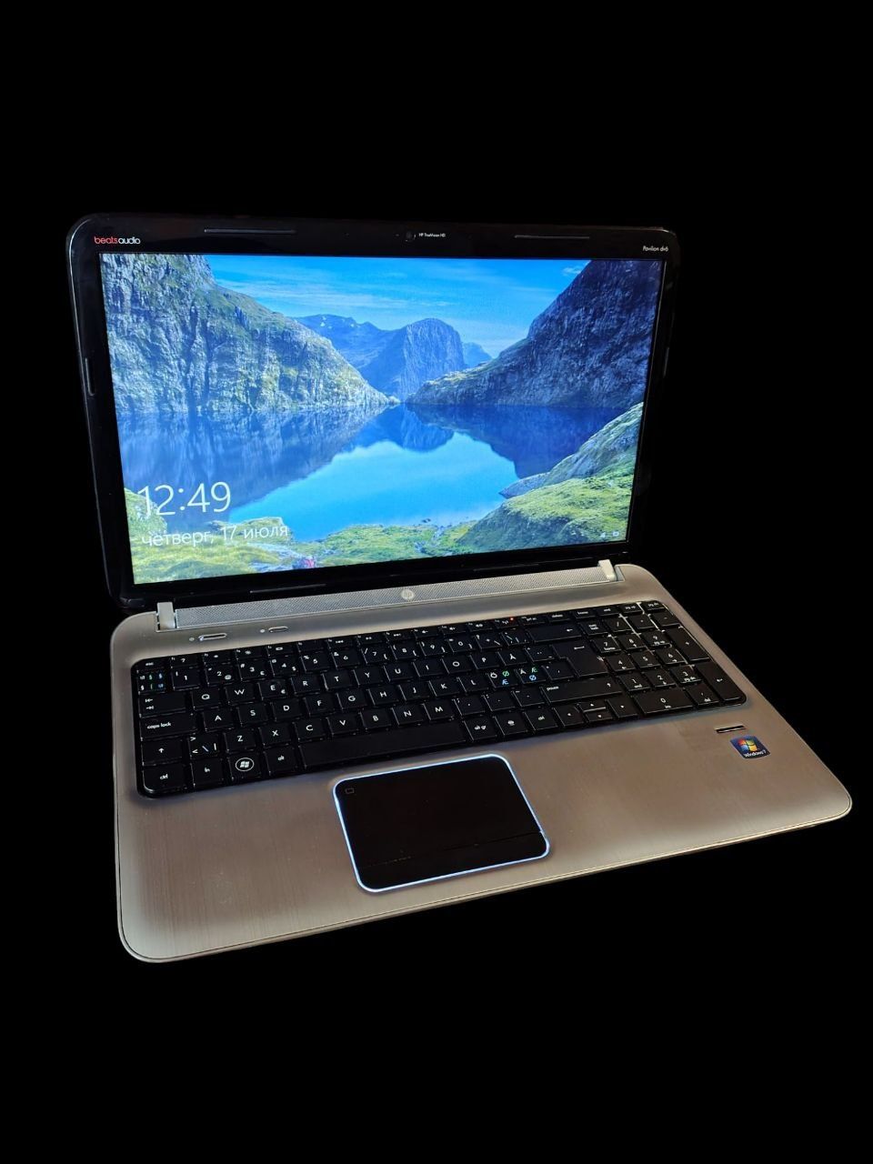 Продам ноутбук hp dv6 8гб /750
