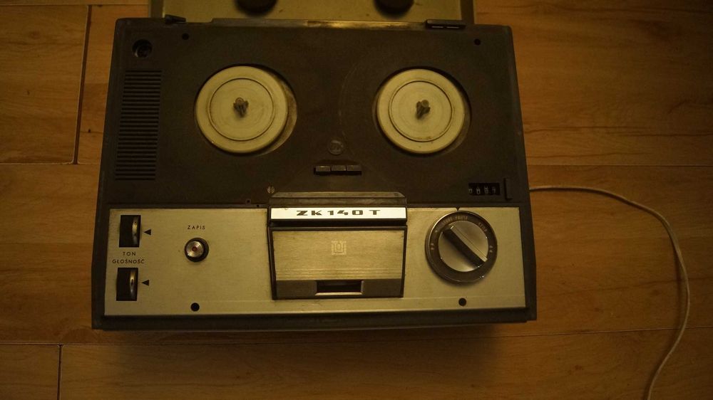 Magnetofon szpulowy Unitra Magmor ZK140T kręci się zabytek