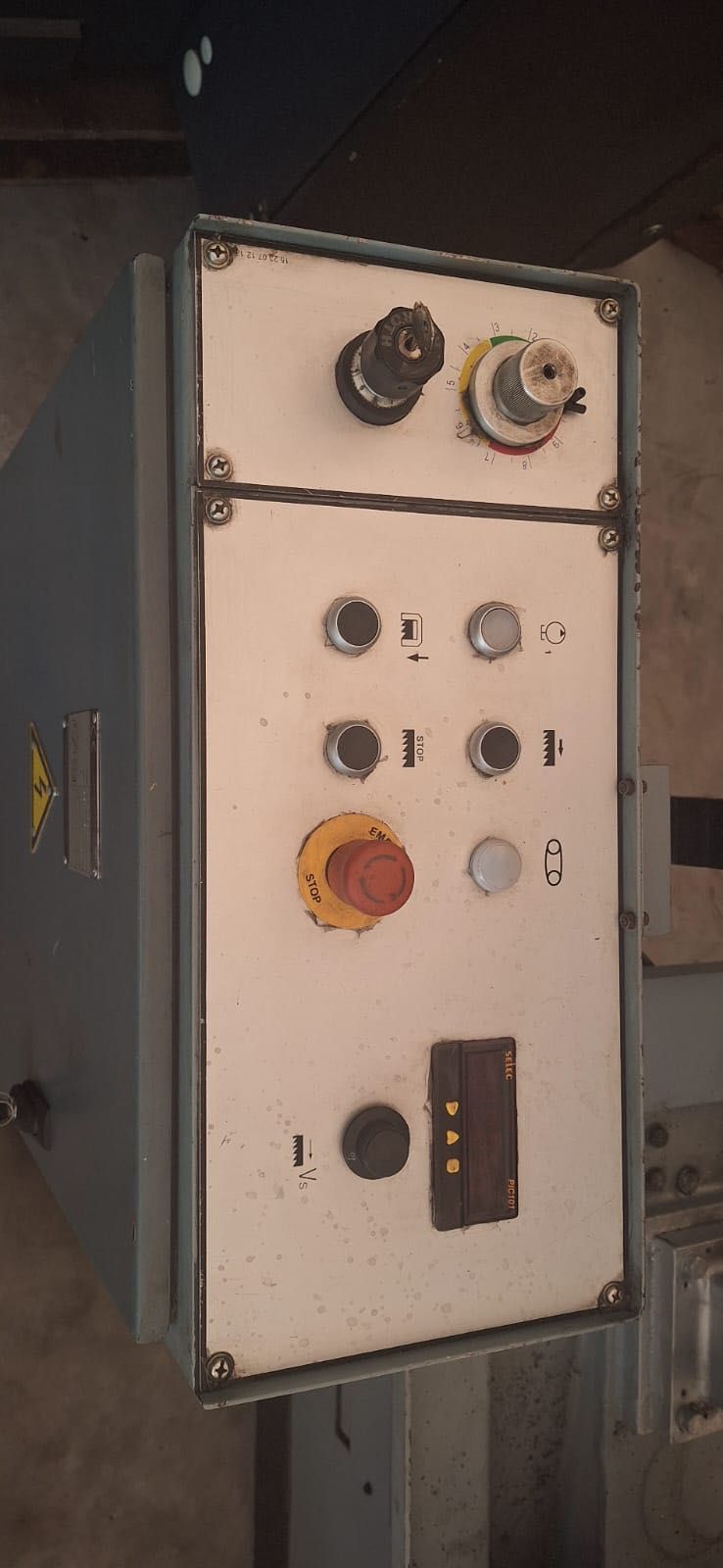 Piła taśmowa "MEBAratio 300" półautomat jak nowa (2021 r prod)