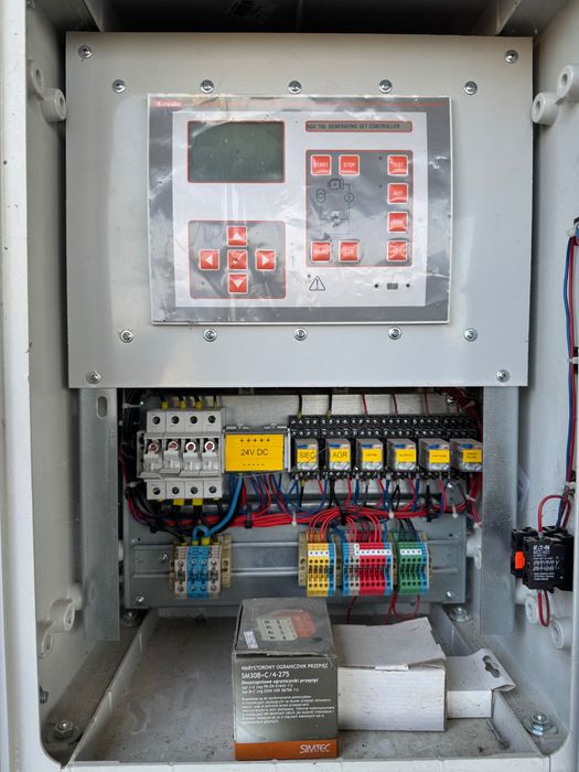 Sterownik sieć-agregat Lovato RGK700