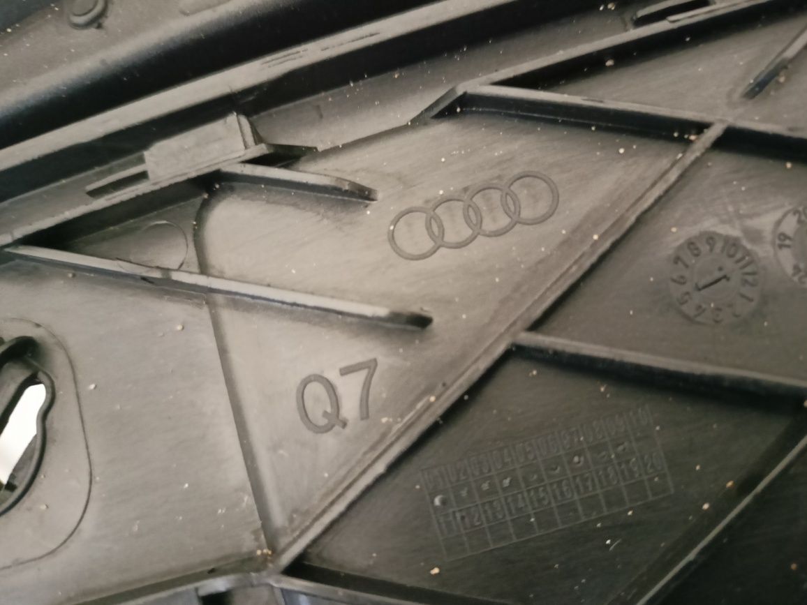 Audi Q7 II 2 4M 4M0 klapka wlewu paliwa wlew