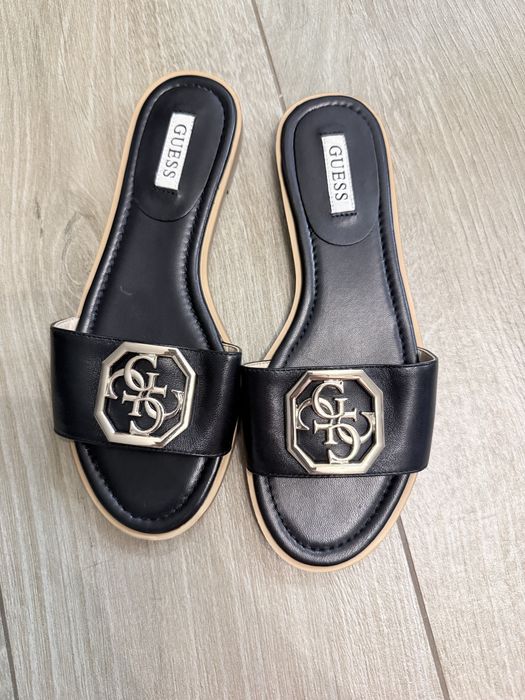 Шлепанци guess , новые