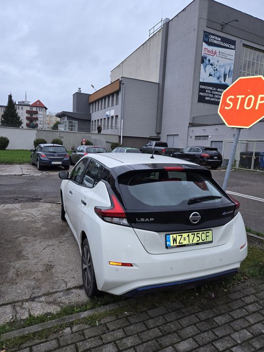Tanio z VAT 23 % Sprzedam samochód Nissan Leaf r. 2019