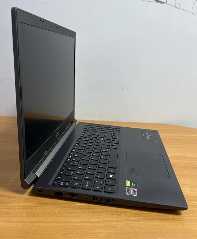 Игровой Ноутбук Acer Aspire 7, AMD Ryzen 3550H/ GTX 1650/ 8 RAM/ SSD