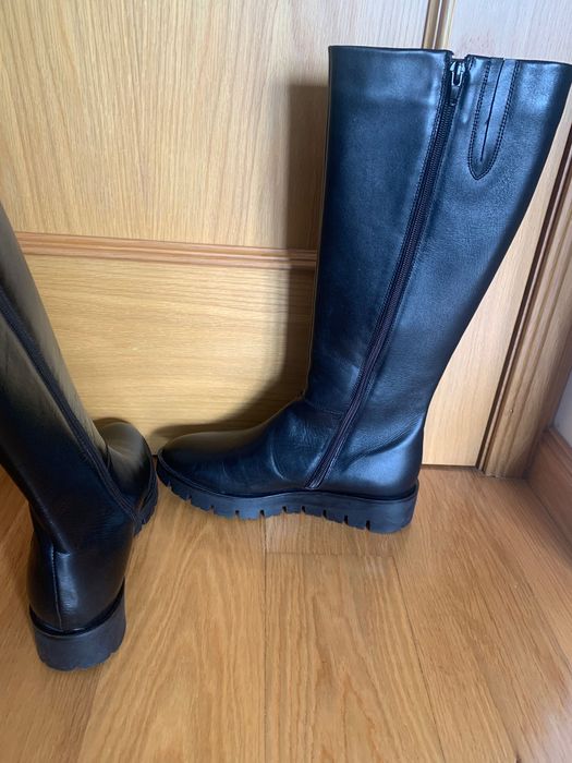 Botas pretas, marca Betty London