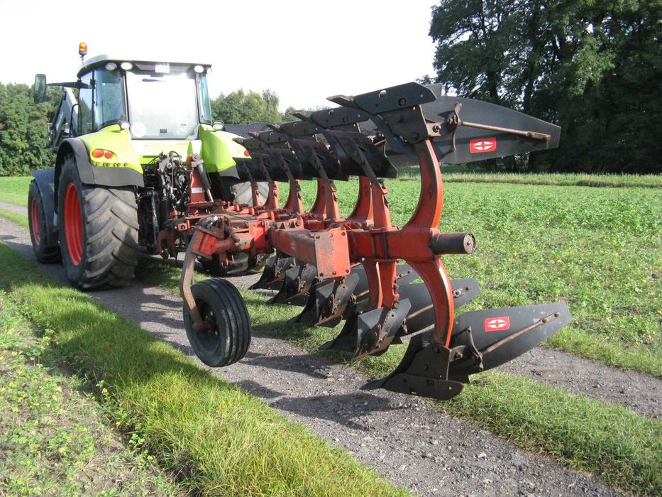 Kverneland ED100 5 skibowy 4+1 pług obrotowy ES overum gregoire besson