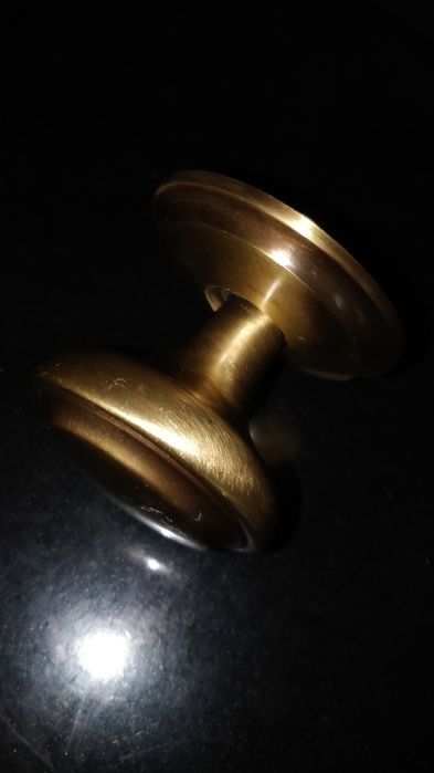 Puxador em latão - novo