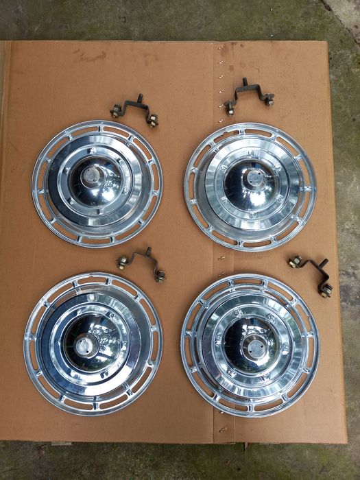 НОВІ автомобільні хром ковпаки R 13,ссср,ретро,ваз,запорожець,волга