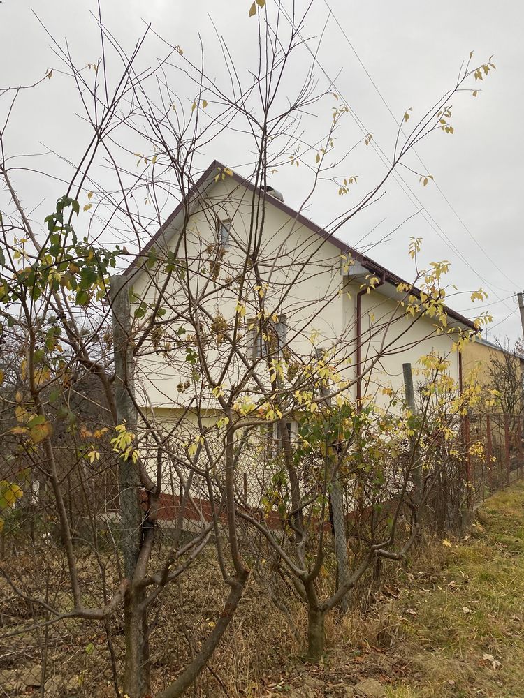 Продам будинок з садом по вул. Краматорській (р-н Цецино), т-во «Рута»