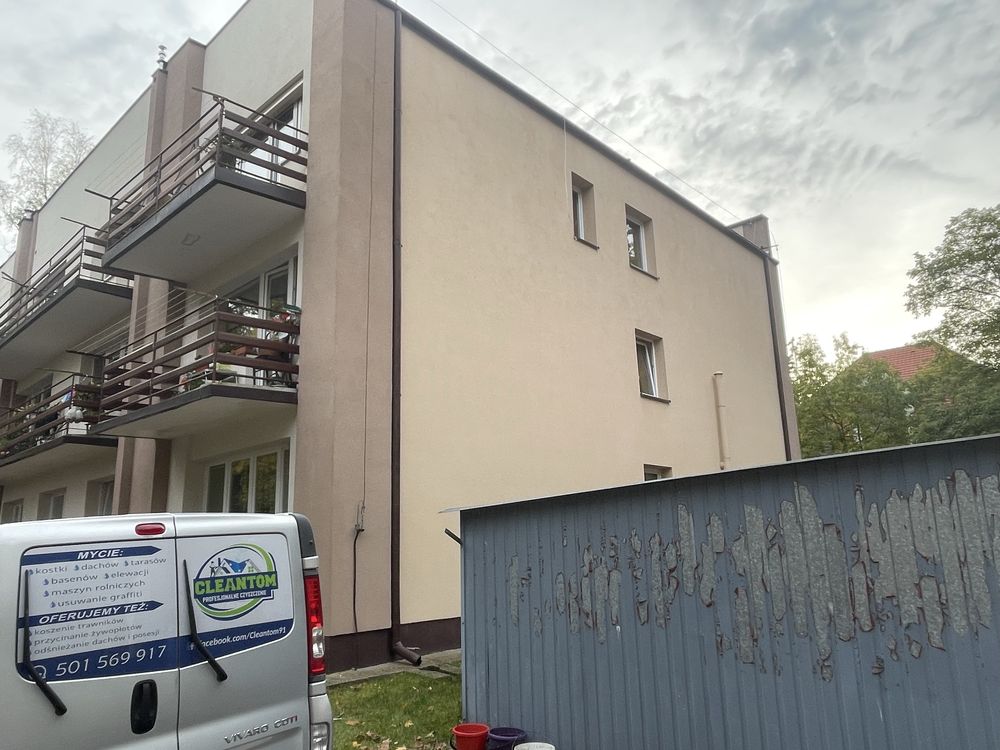 Mycie kostki paneli fotowoltaicznych  dachow elewacji