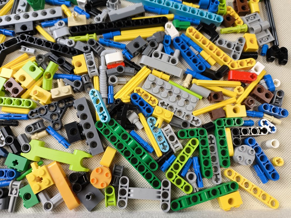 klocki LEGO technic miks różnych części