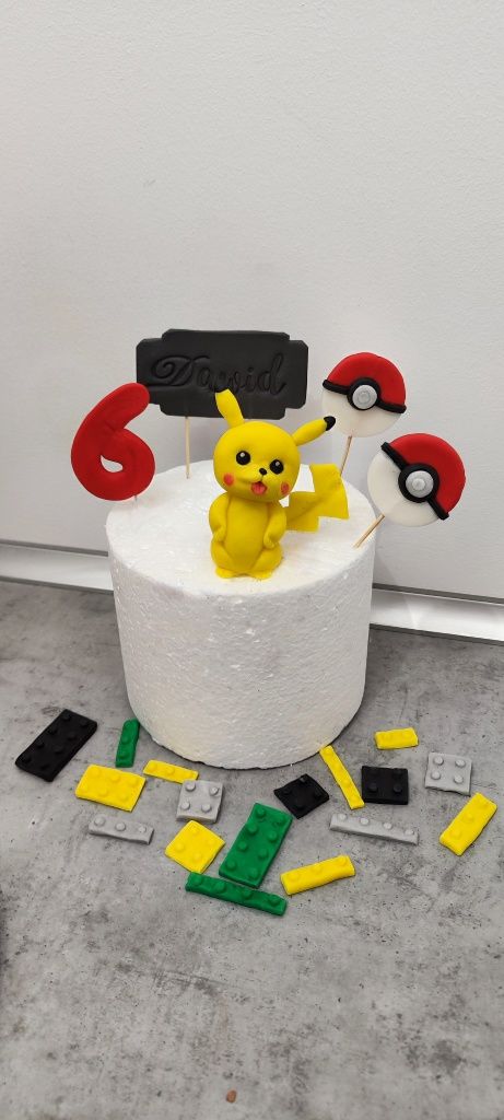 Pokemony z masy cukrowej dekoracja jadalna na tort