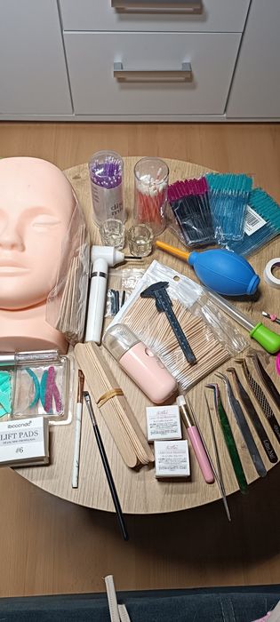 Zestaw do przedłużania rzęs - łóżko, lampa Polluks 2, akcesoria