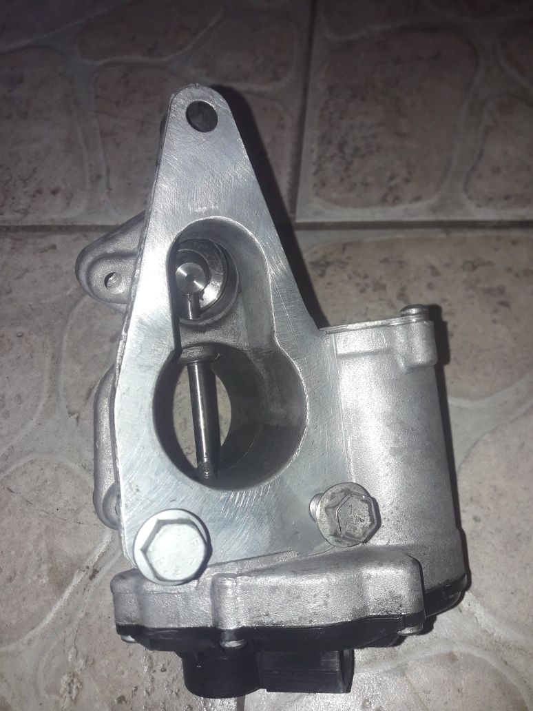 Zawór EGR laguna scenic 2 espace 1.9 dci FJQ
