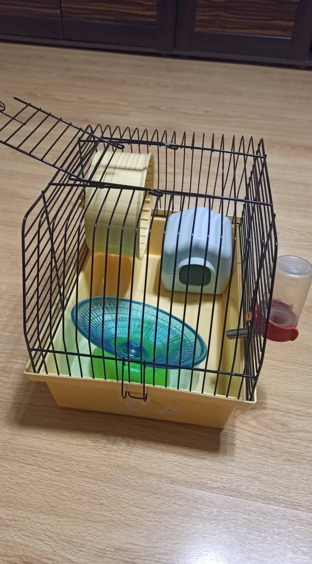 Продам клітку для гризунів.