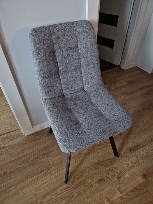 Krzesło szare czarne