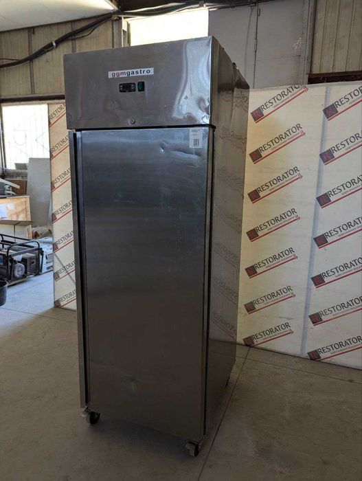 Холодильна шафа GGM Gastro KS700N