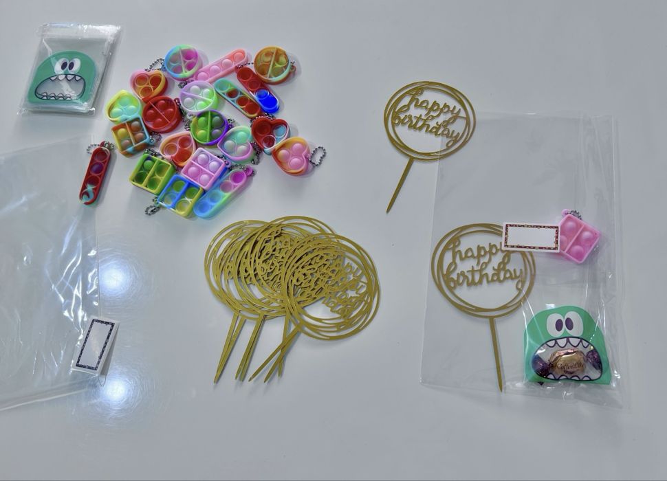 Детские подарки брелки поп ит топперы подарки для детей