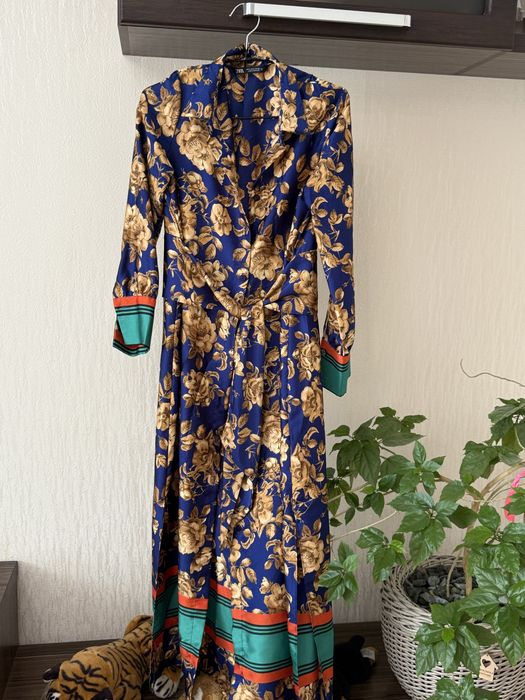 Платье Zara жіноче