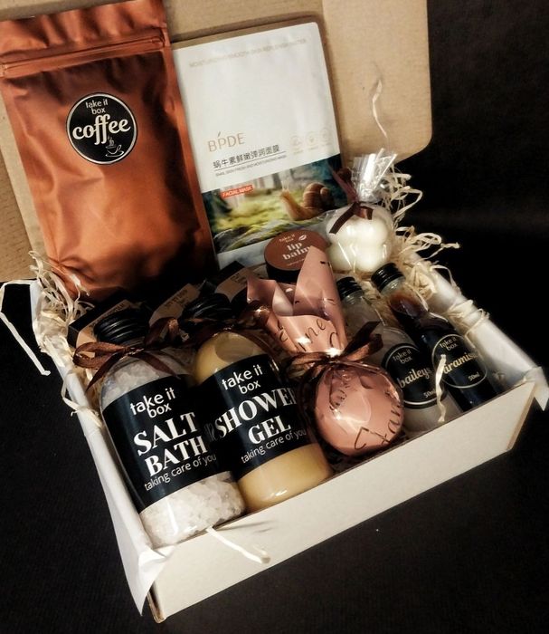 Подарунковий набір на день народження,свято для дівчини,жінки/Подаруно