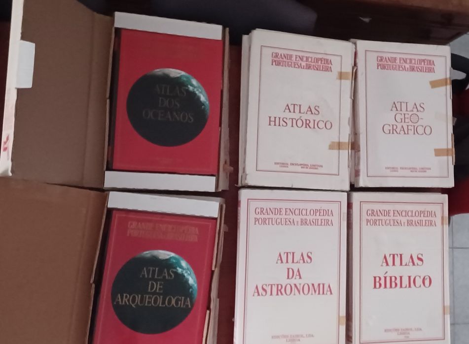 Coleção Grande Enciclopédia Portuguesa e Brasileira