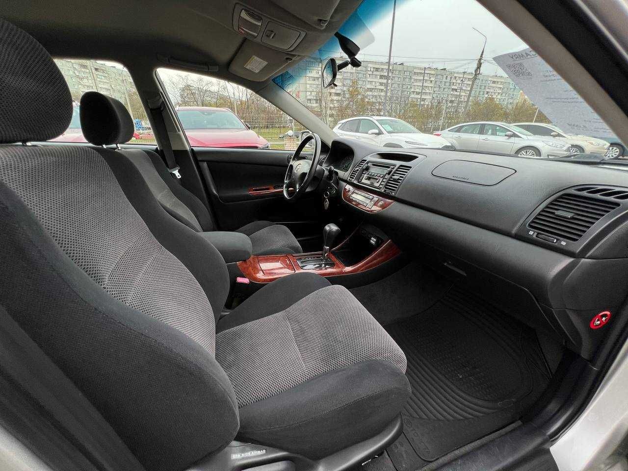 Toyota Camry 2004