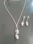 Conjunto colar / fio  e brincos em brilhantes