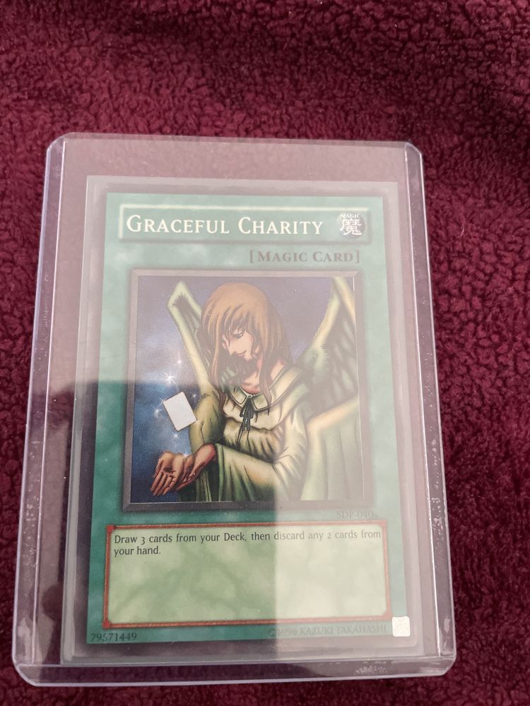 Yo-gi-oh carta Graceful Charity