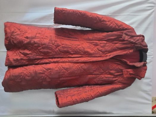 Płaszcz pikowany w kolorze rudym