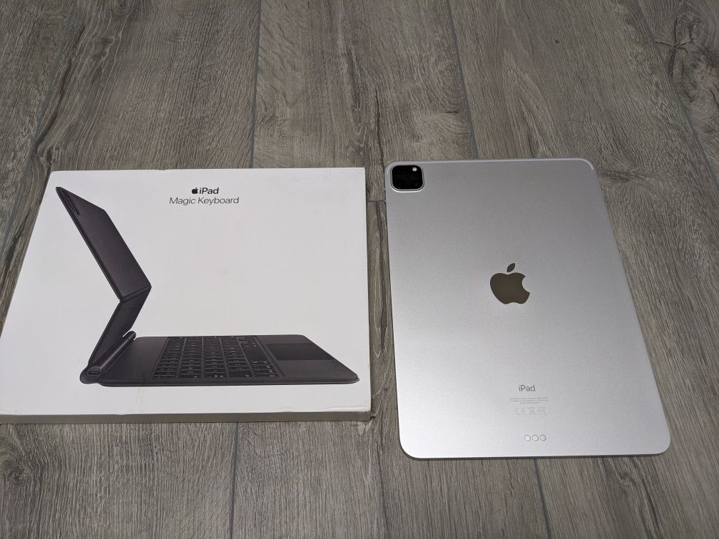 iPad PRO 11 2 поколение 256 apple клавиатура А2261