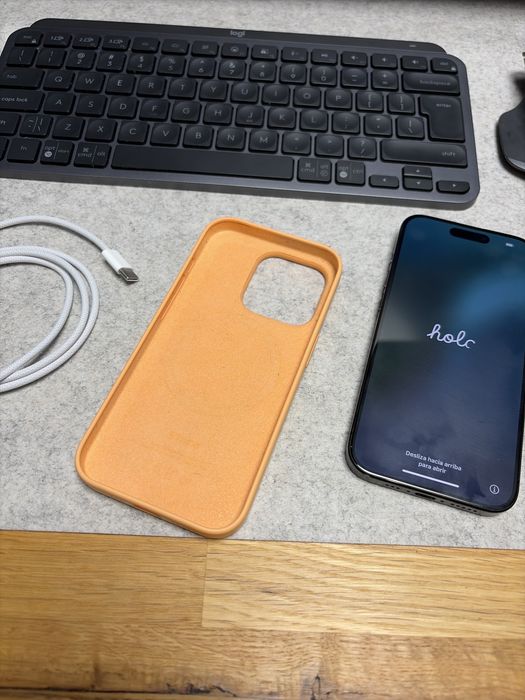 Apple silicon case iphone 15 pro etui