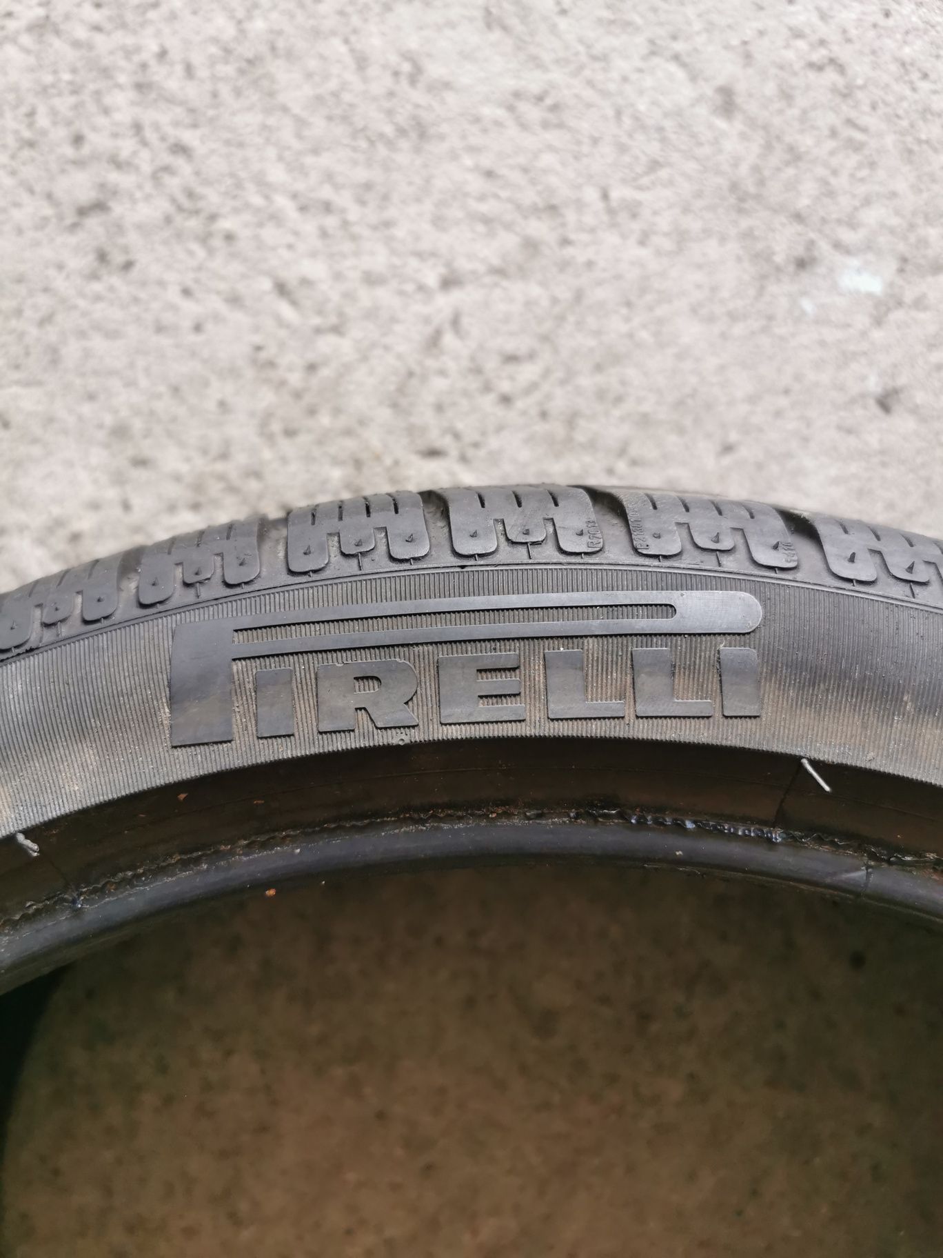 Para opon 295/30R20 101W Pirelli Sottozero