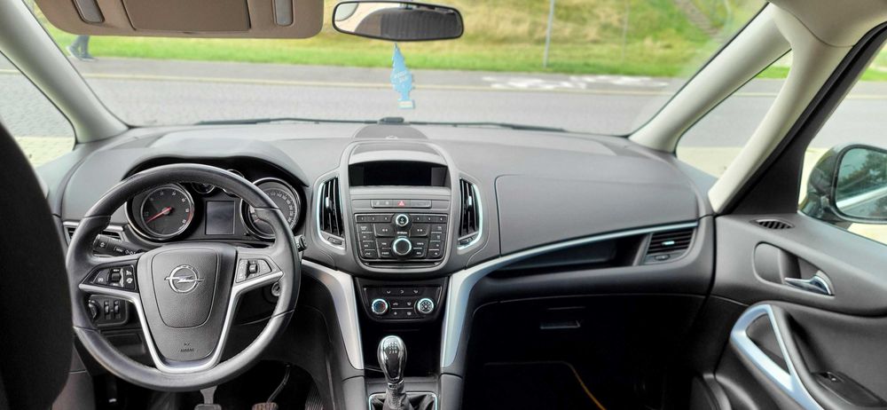 Opel Zafira C  1.6 CDTi , 2014 rok . 7 osobowe.