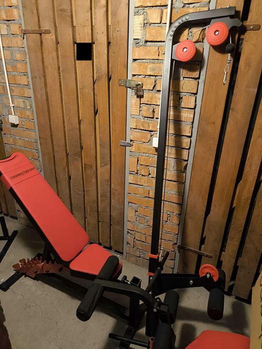 Domowa siłownia - klatka, obciążenie, gryfy, ławka, wyciąg, prasa
