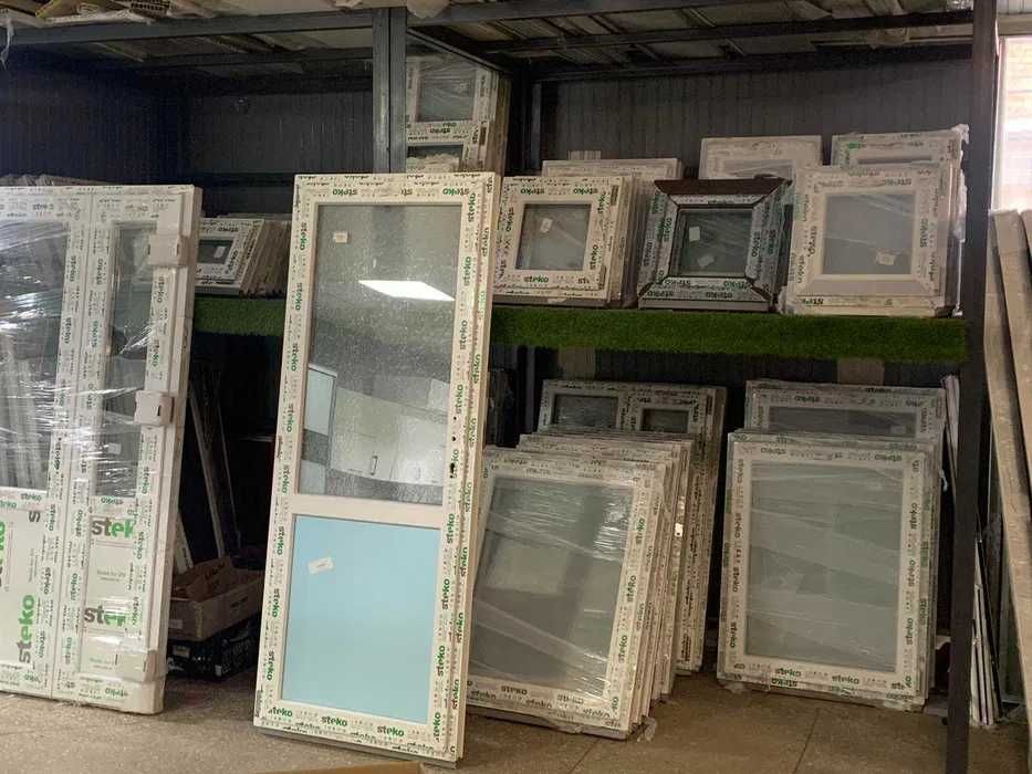 Металопластикові вікна та двері в сарай, душово, горище, вхідні