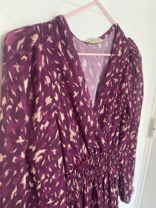 Vestido de mangas compridas com padrão