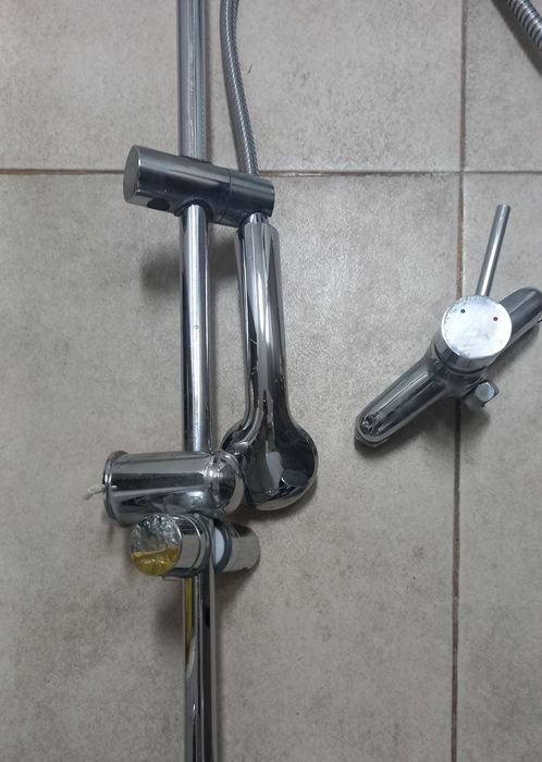 Chuveiro com torneira misturadora